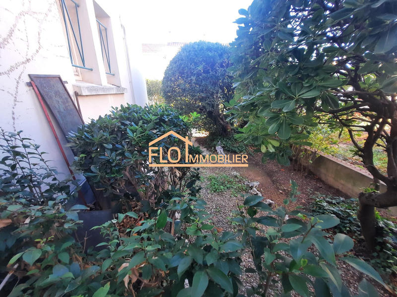 Maison - 180 m² - 8 pièces