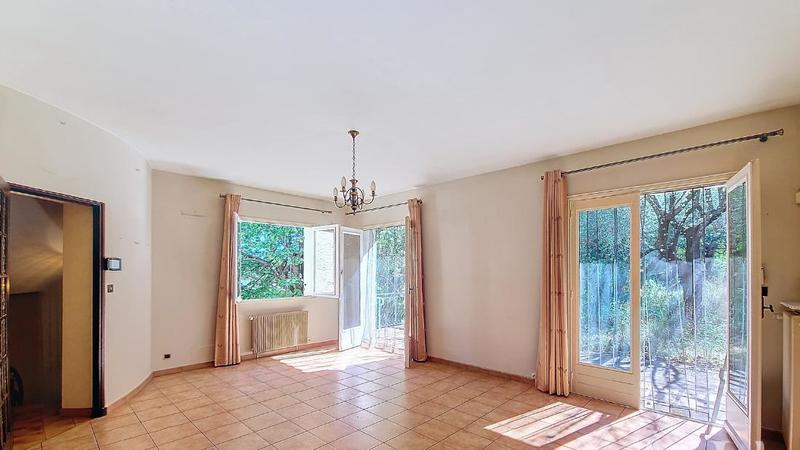 Villa - 159 m² - 10 pièces