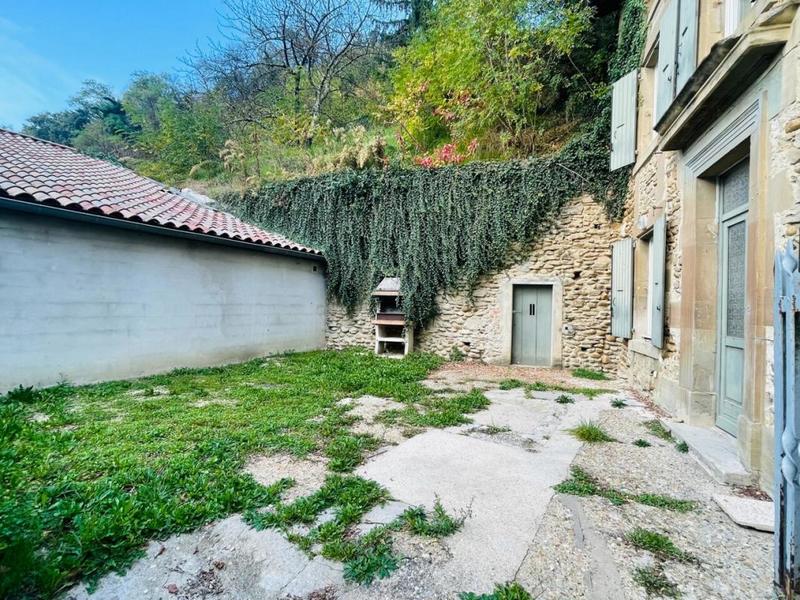 Maison de village - 88 m² - 4 pièces