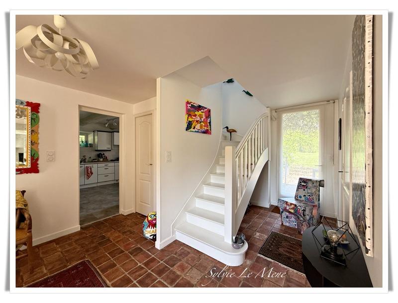 Maison - 224 m² - 8 pièces