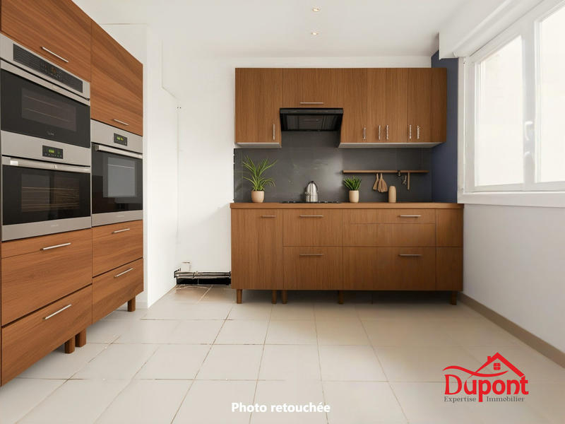 Maison - 92 m² - 5 pièces