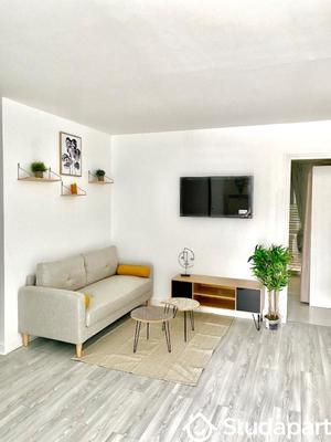 Chambre - 10 m² - 1 pièce