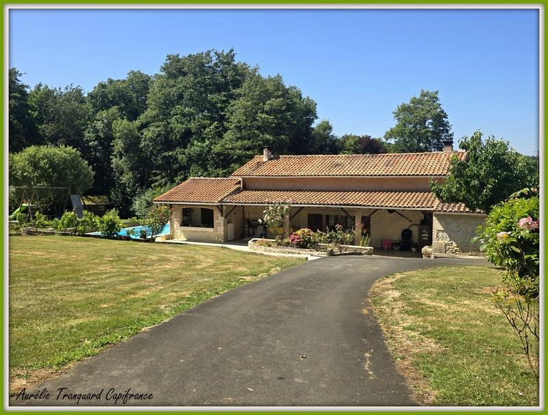 Propriété - 128 m² - 7 pièces