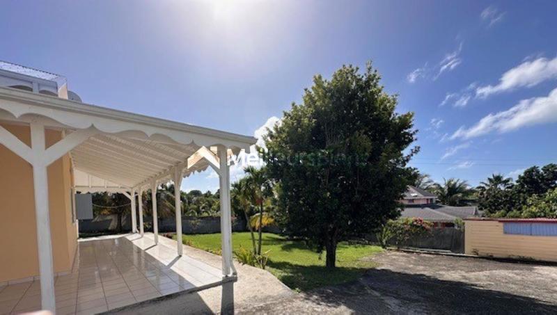 Villa - 90 m² - 4 pièces