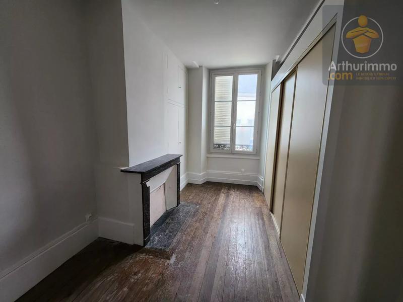 Immeuble mixte - 205 m² - 10 pièces