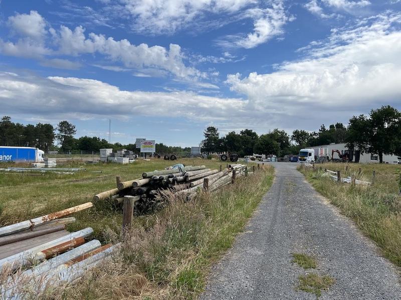 Local d'activités - 635 m² - 7 pièces