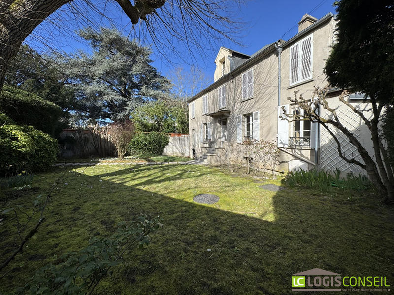 Villa - 222 m² - 7 pièces