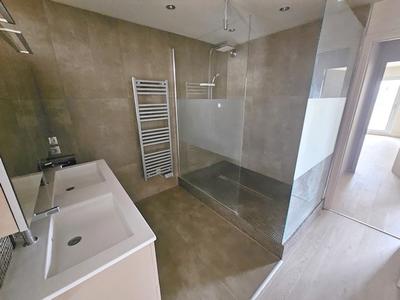 Appartement - 113 m² - 3 pièces