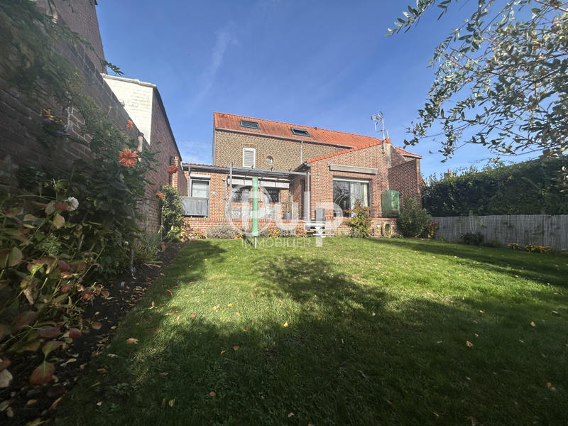 Maison - 107 m² - 6 pièces