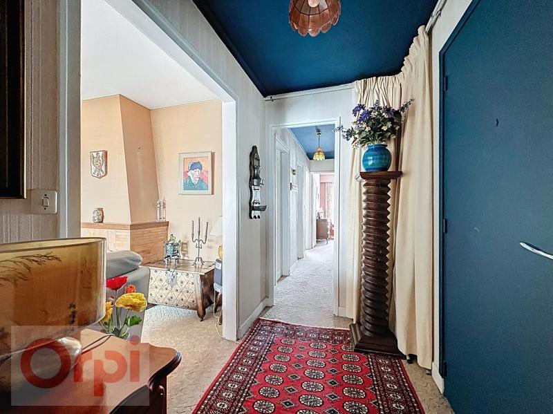 Appartement - 102 m² - 5 pièces