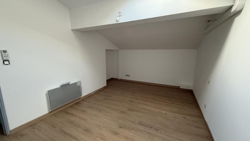 Appartement - 90 m² - 3 pièces