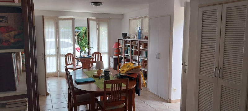 Maison - 239 m² - 9 pièces