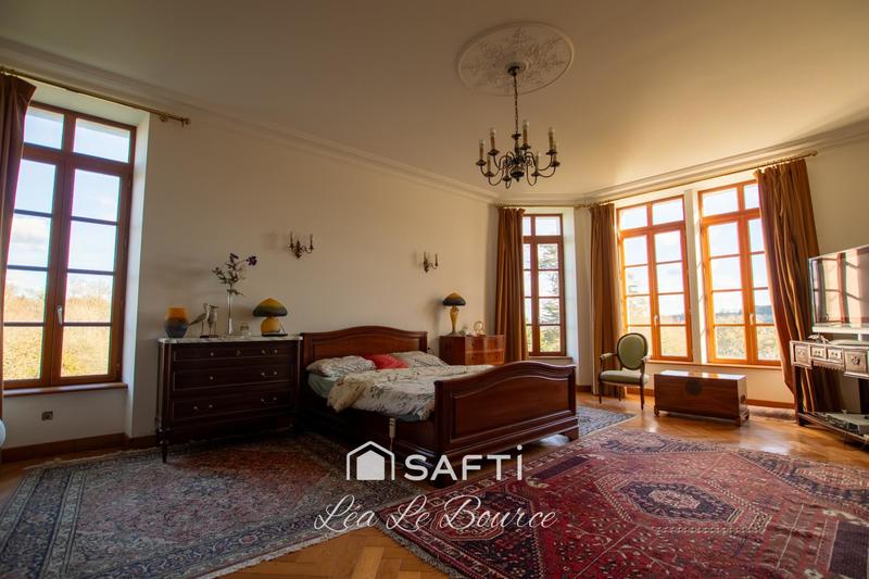 Propriété - 420 m² - 21 pièces