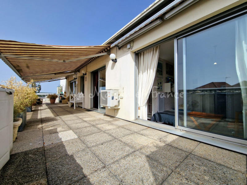 Appartement - 200 m² - 5 pièces