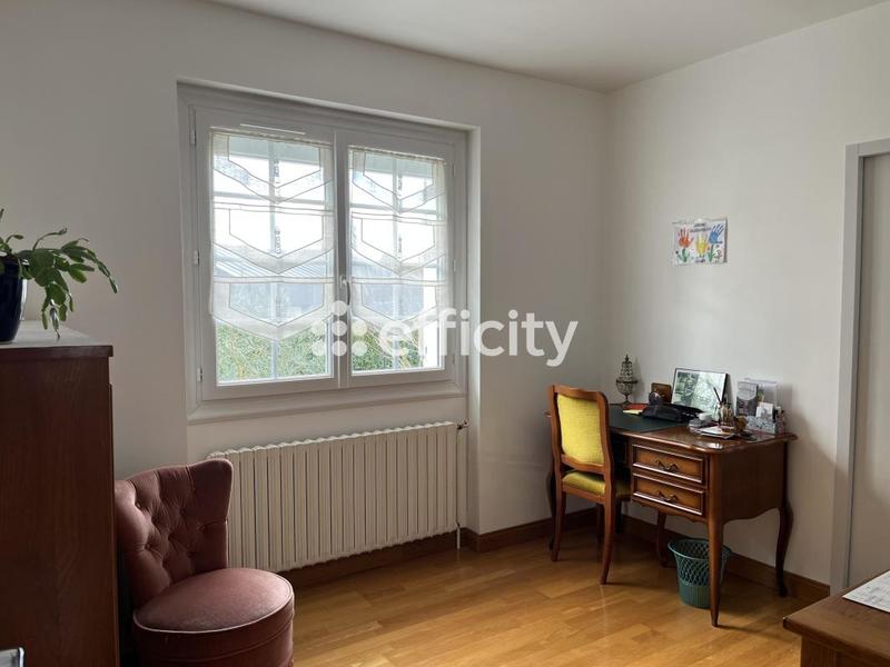 Maison - 140 m² - 7 pièces