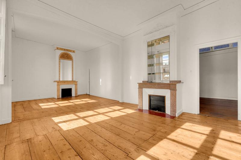 Appartement - 161 m² - 7 pièces