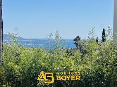 Appartement - 94 m² - 4 pièces