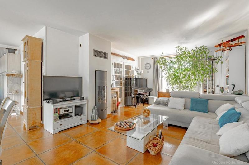 Maison - 140 m² - 6 pièces