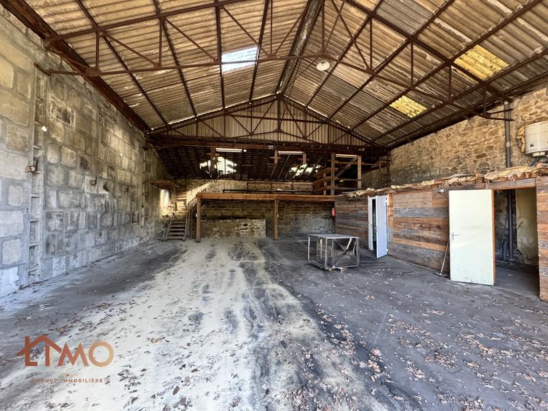 Maison ancienne - 208 m² - 3 pièces