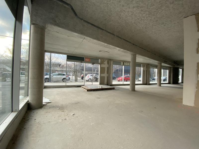 Local commercial - 368 m²