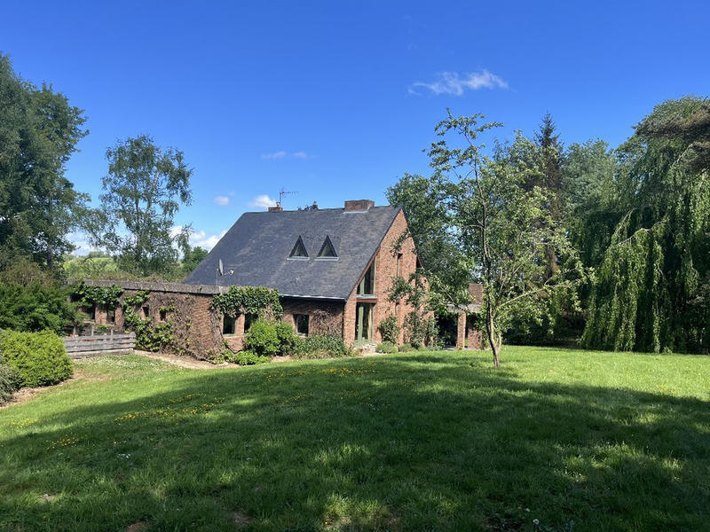 Maison d'architecte - 330 m² - 11 pièces