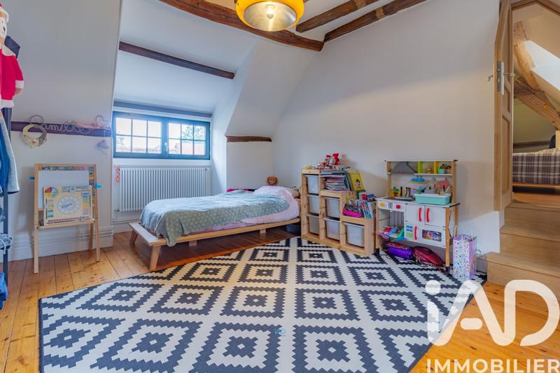 Maison - 233 m² - 7 pièces