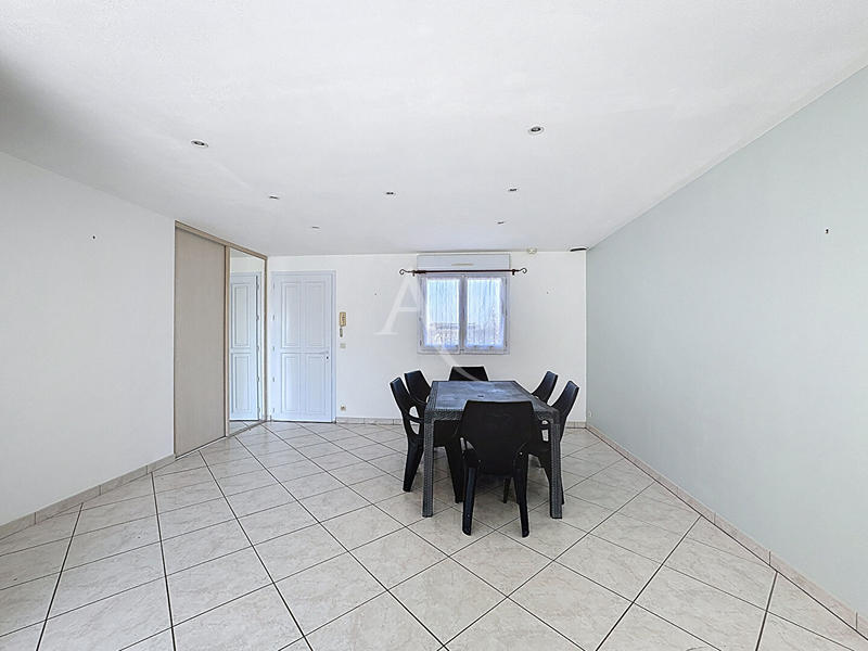 Maison - 88 m² - 4 pièces