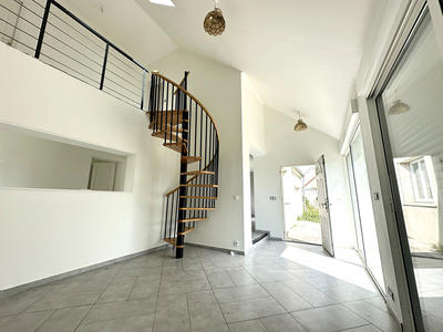 Maison - 141 m² - 5 pièces