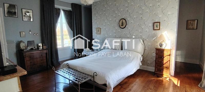 Maison de maîtres - 350 m² - 8 pièces