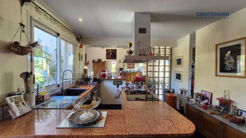 Villa - 366 m² - 12 pièces