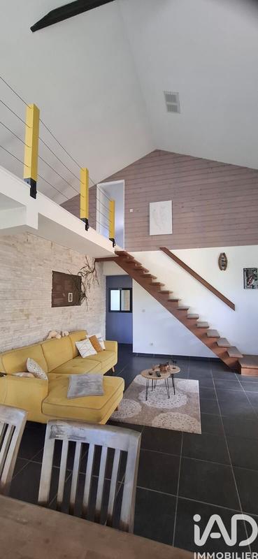 Maison - 200 m² - 7 pièces