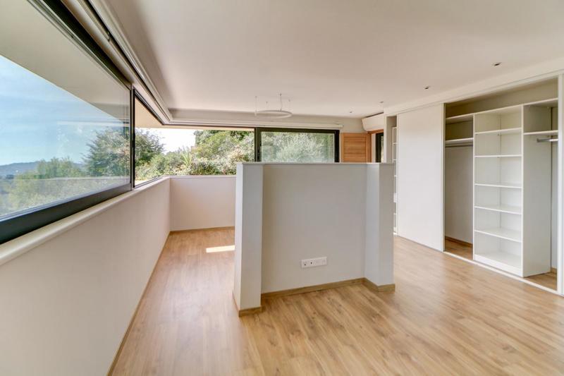 Maison - 180 m² - 5 pièces
