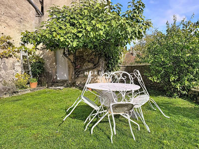 Maison ancienne - 266 m² - 10 pièces