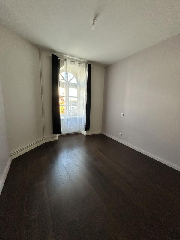 Appartement - 82 m² - 3 pièces