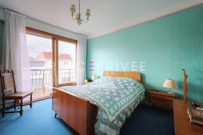 Maison - 170 m² - 9 pièces