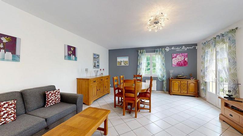 Maison - 99 m² - 4 pièces