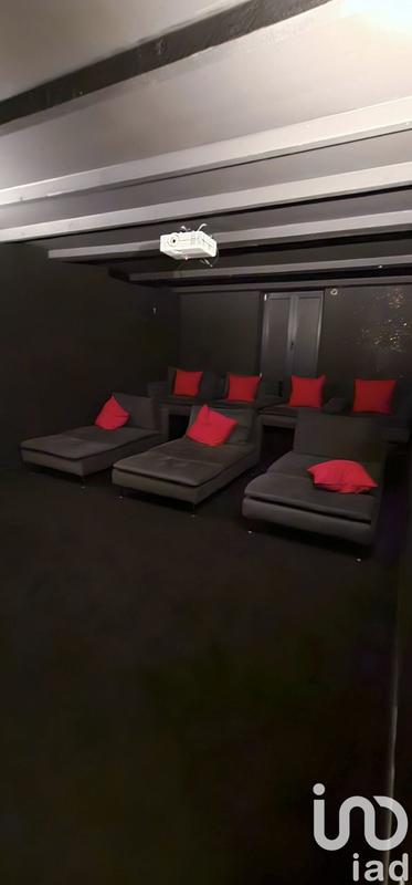 Maison - 346 m² - 10 pièces