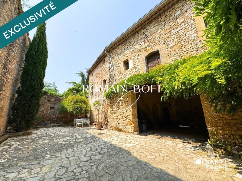 Maison - 204 m² - 6 pièces