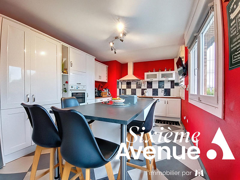 Maison - 133 m² - 5 pièces