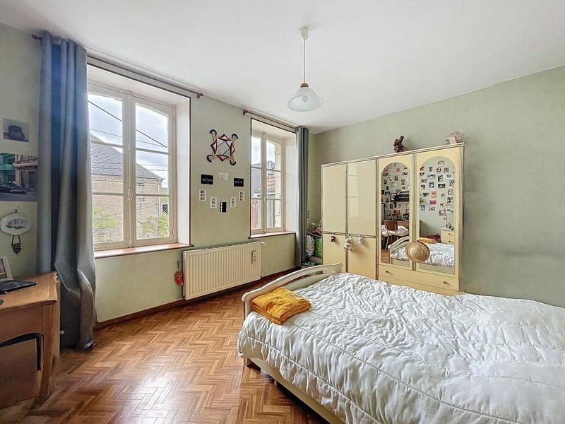 Maison - 165 m² - 7 pièces