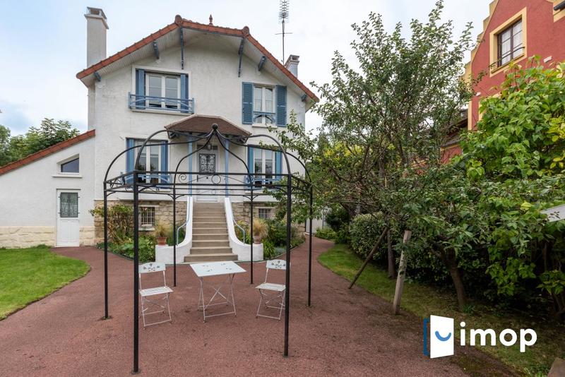 Maison - 160 m² - 5 pièces