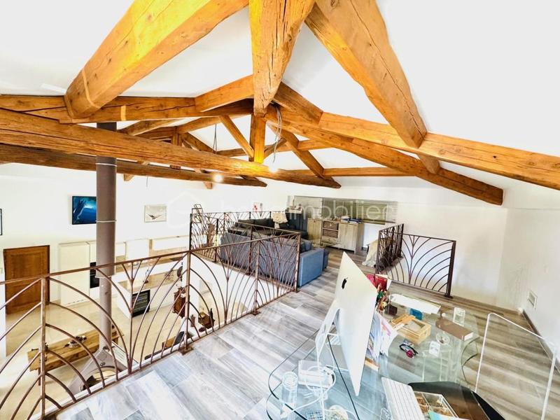 Demeure - 290 m² - 10 pièces