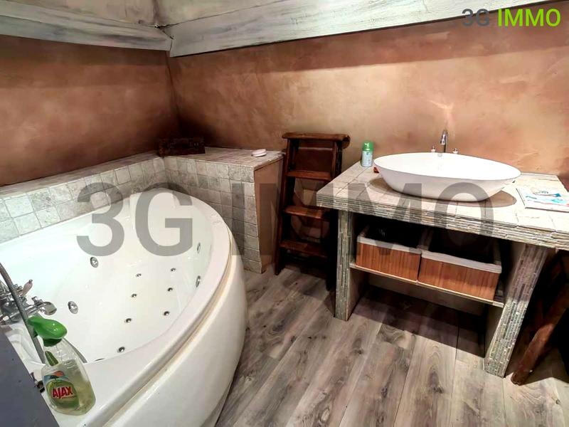 Maison - 170 m² - 6 pièces