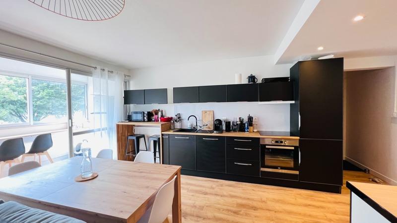 Appartement - 91 m² - 5 pièces