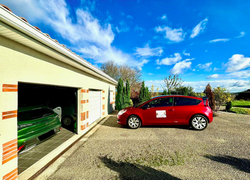 Propriété - 293 m² - 12 pièces