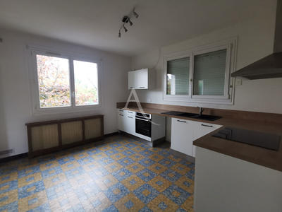 Maison - 105 m² - 5 pièces