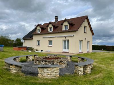 Maison traditionnelle - 149 m² - 5 pièces