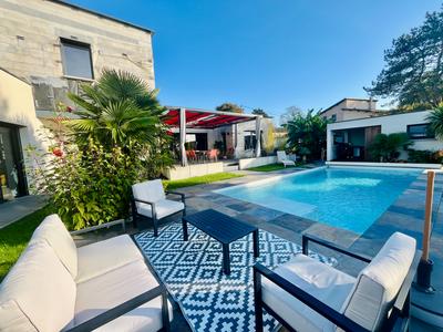 Maison - 179 m² - 6 pièces