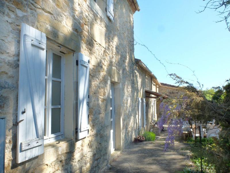 Maison - 284 m² - 8 pièces