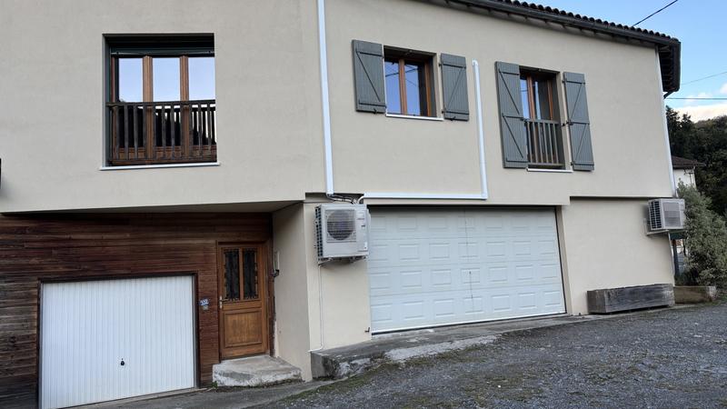 Appartement - 100 m² - 4 pièces